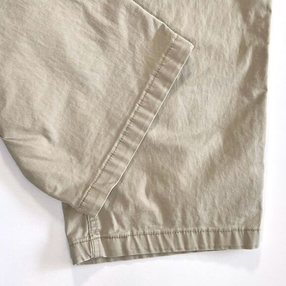 Levi's Mid-Rise Twill Capri Pants, Size 12, Beige Casual Pants - Picture 4 of 9